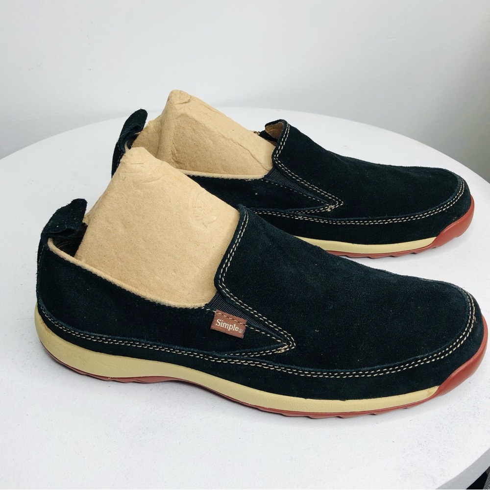 Simple Brand Women’s Leather black suede Slip-On Sneaker SZ 7. RR1